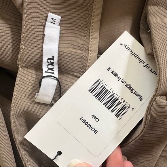 NWT BOA Because of Alice Relaxed Straight Leg Trousers In Oak Brown Medium - Picture 3 of 5